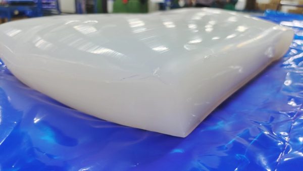 silicone rubber with good physical properties, good process-ability, vulcanizing under heat after addition of a vulcanizing agent that could be chosen according to processing requirement.