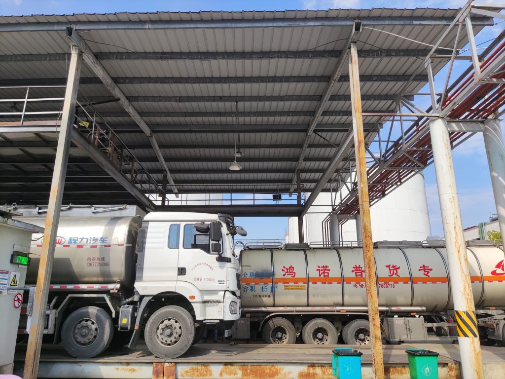 High flash point plasticizers delivering Tanker