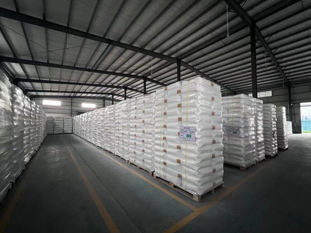  Standardized warehousing and efficient logistics system. Our finished goods warehouse is managed under strict protocols in a controlled environment. We offer various environmentally friendly packaging options (25kg laminated bags, large bulk bags) and work closely with premium logistics partners to ensure safe, timely, and damage-free delivery to your plant.