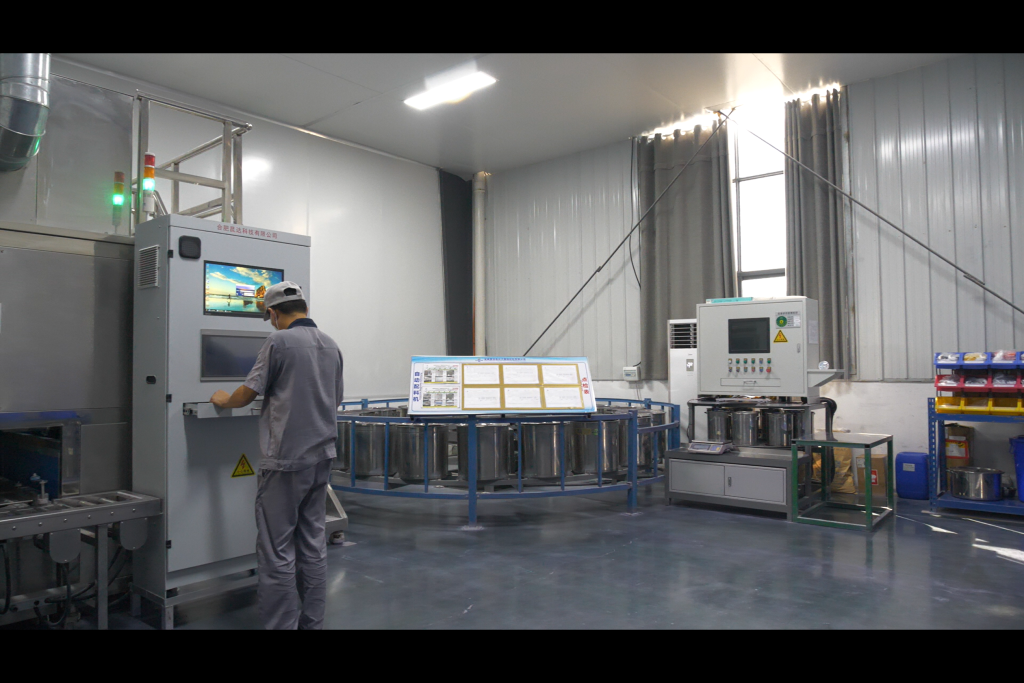 Highly automated production line ensuring production efficiency and batch-to-batch stability.