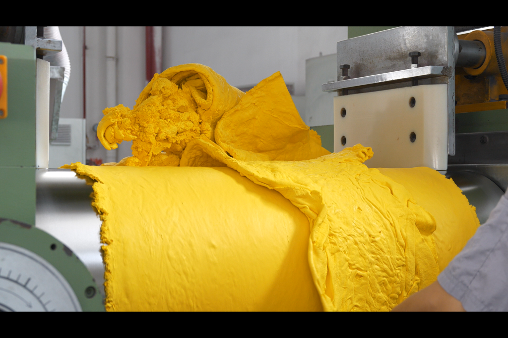  In the manufacturing process of high-performance silicone materials